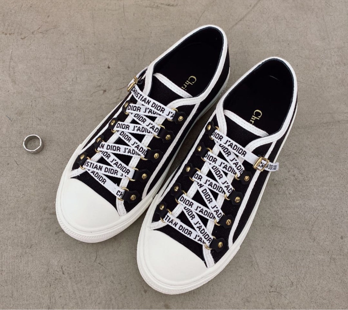 New woman Dior sneaker